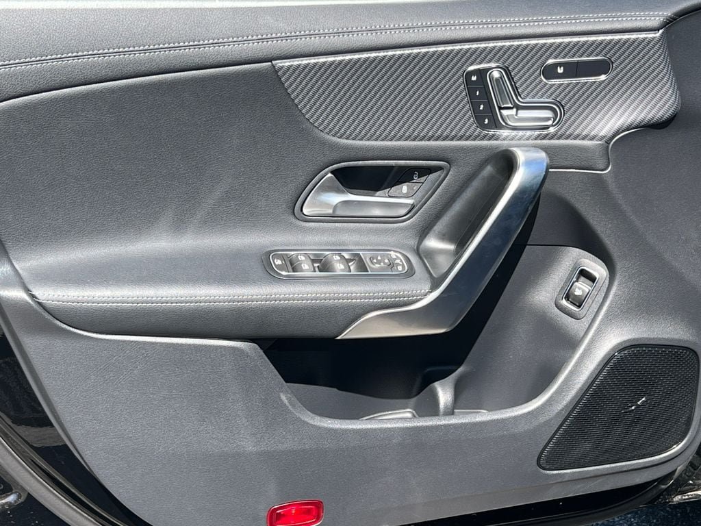 New 2025 Mercedes-Benz CLA 250 4MATIC image 15