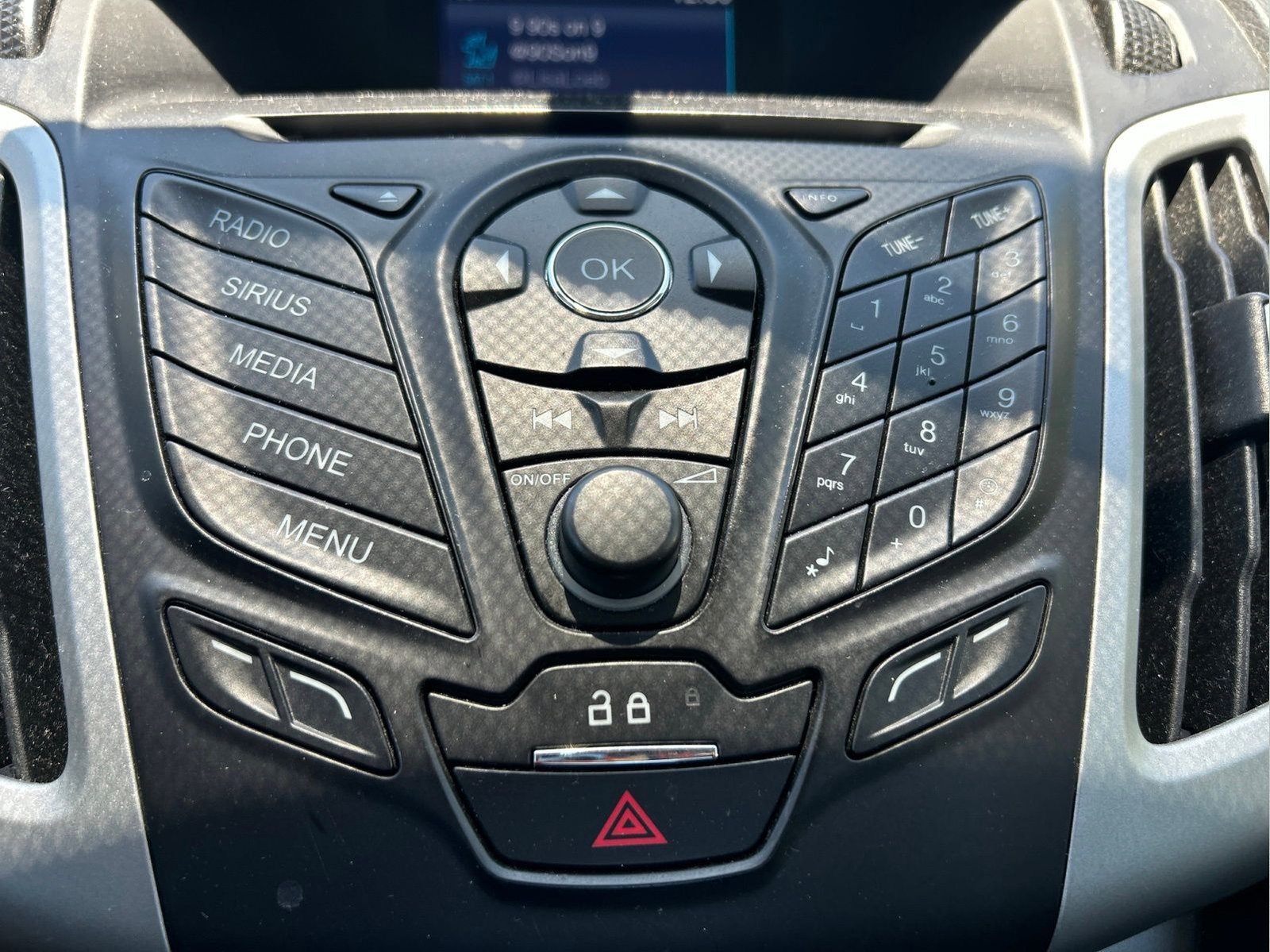 Used 2014 Ford Focus SE w/ Equipment Group 201A FWD image 30