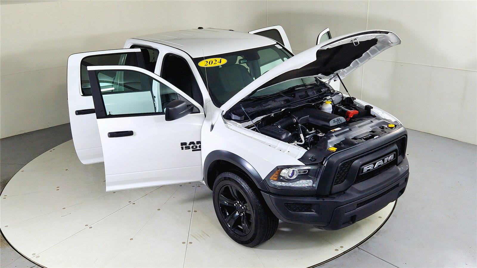 Used 2024 RAM 1500 Classic Warlock image 24