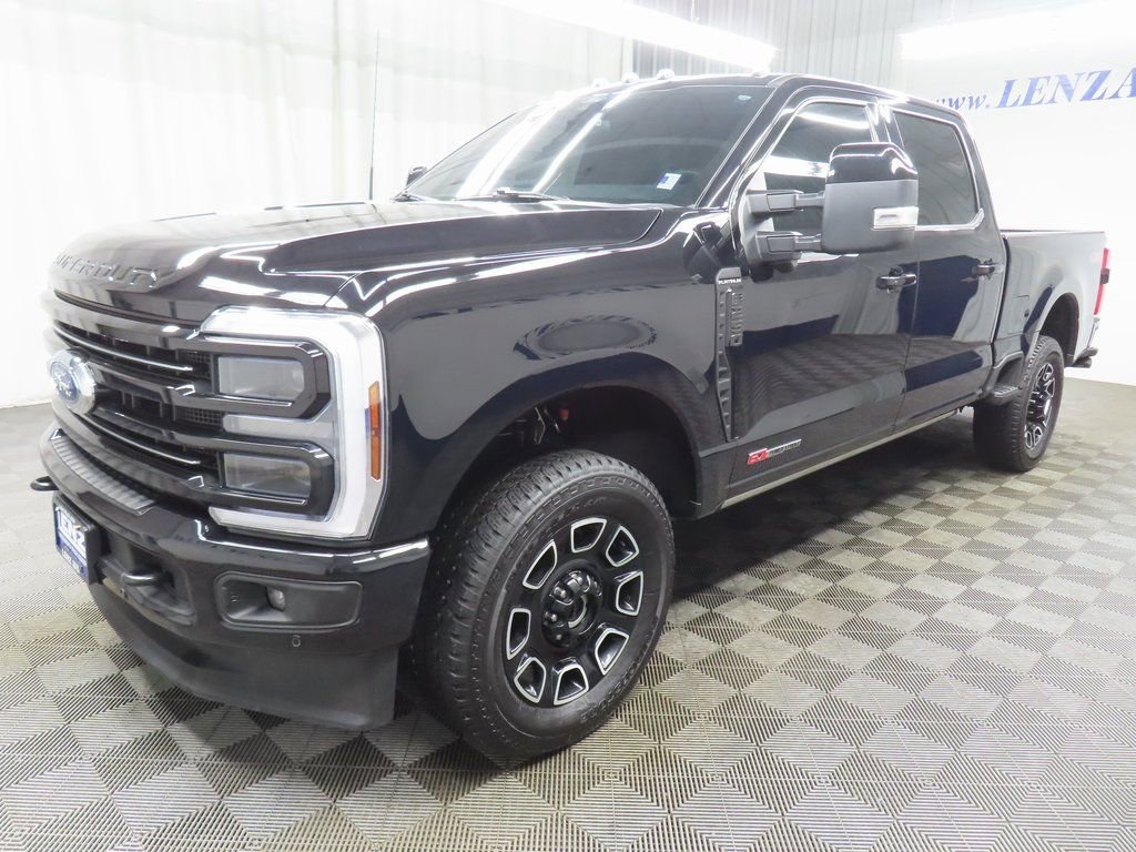 Used 2025 Ford F250 4x4 Crew Cab Super Duty image 6