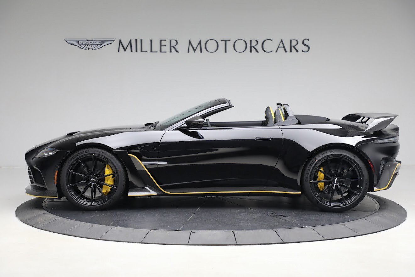 Used 2023 Aston Martin V12 Vantage Roadster RWD image 2