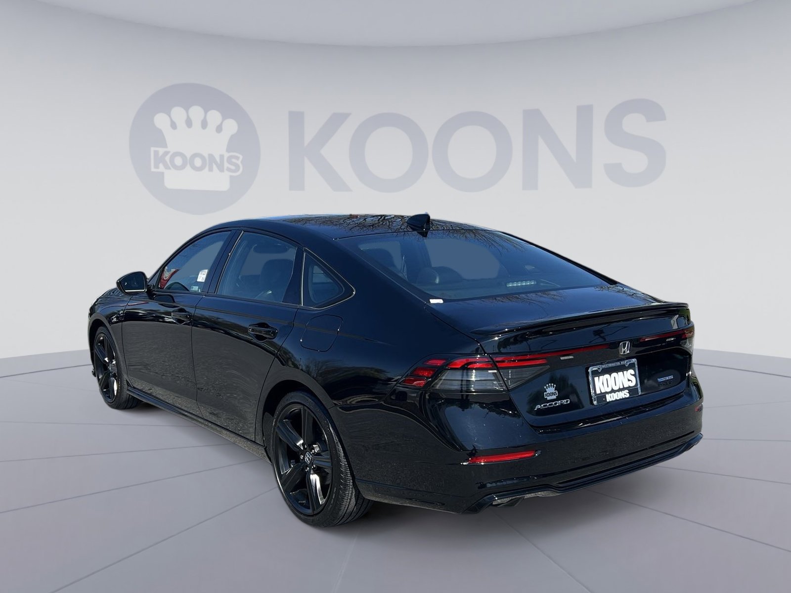 Used 2024 Honda Accord Sport image 4