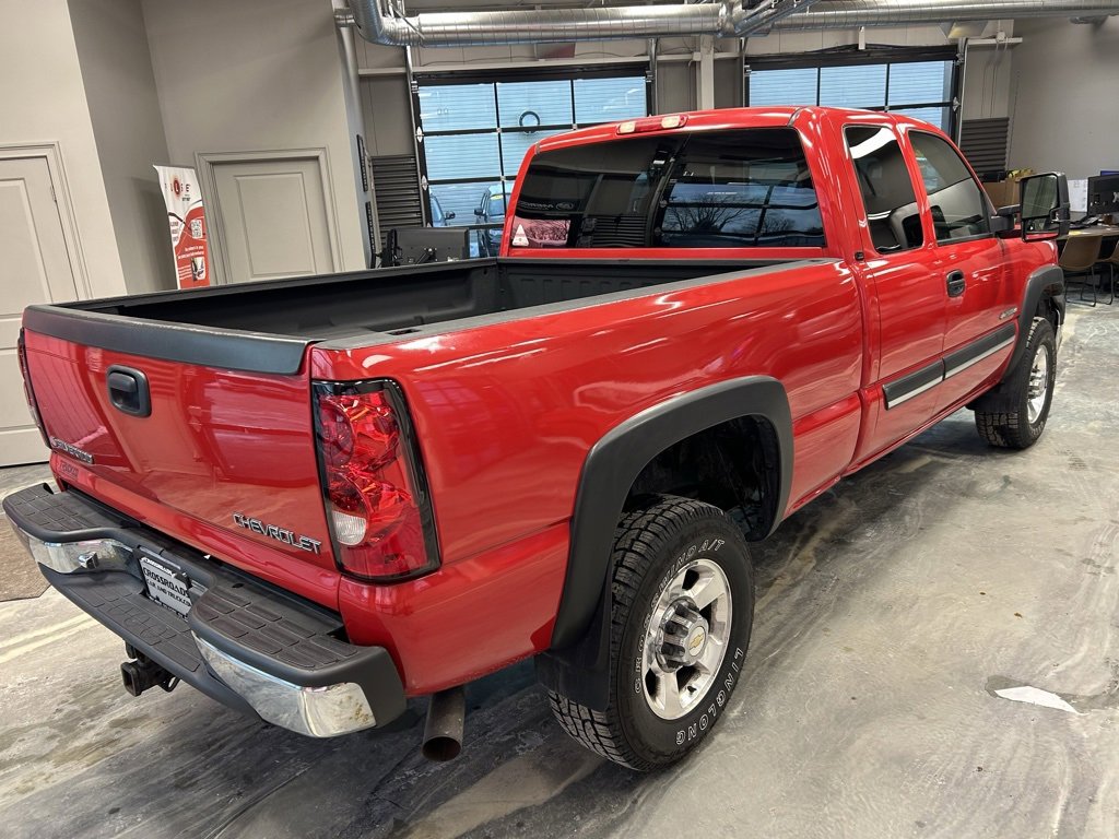 Used 2005 Chevrolet Silverado 2500 LS image 27