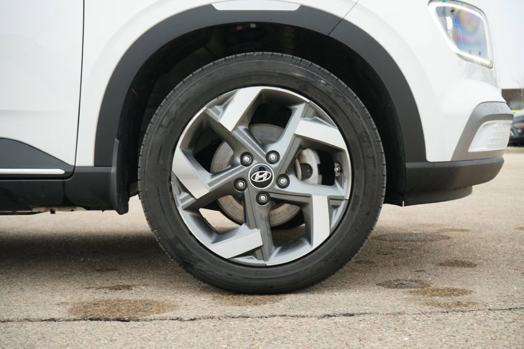Certified 2023 Hyundai Venue Limited image 10