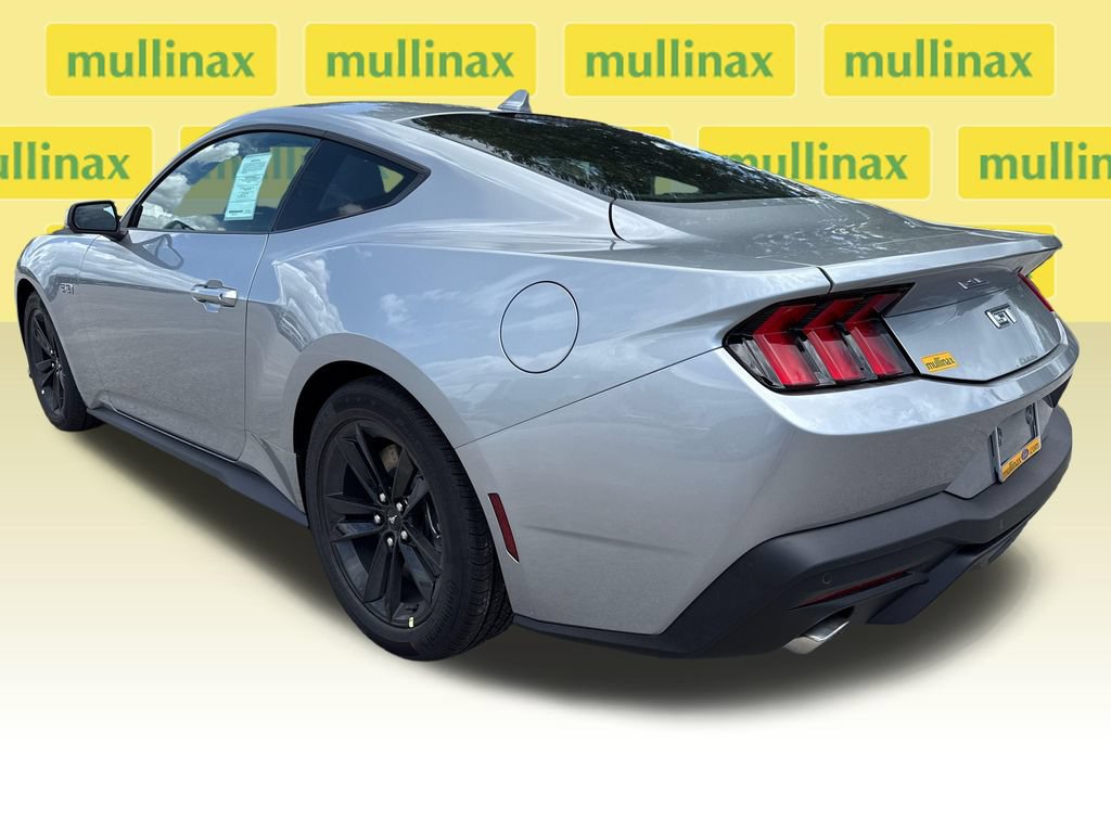 New 2026 Ford Mustang GT RWD image 4
