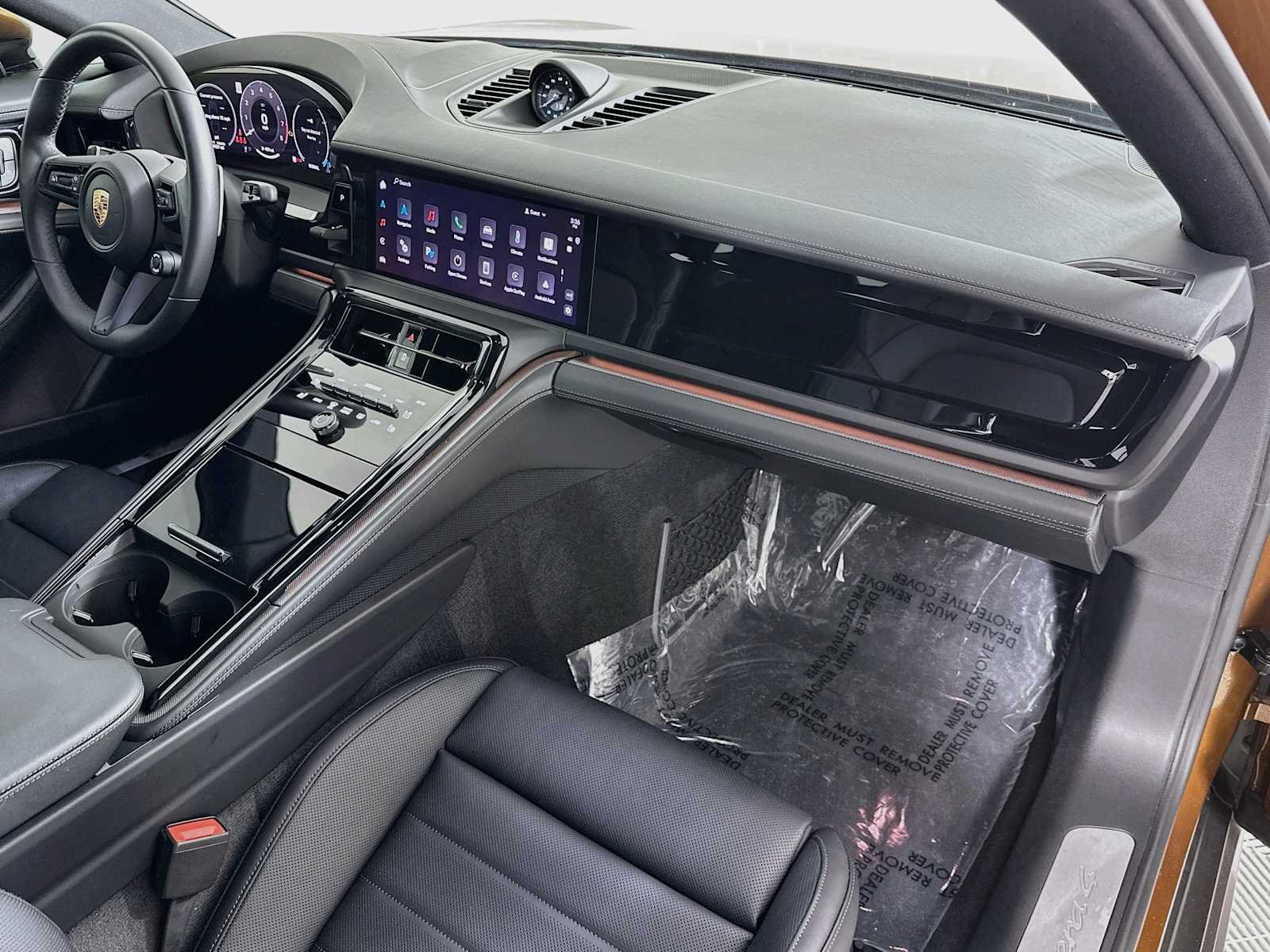 Certified 2025 Porsche Panamera 4 AWD/4WD image 30