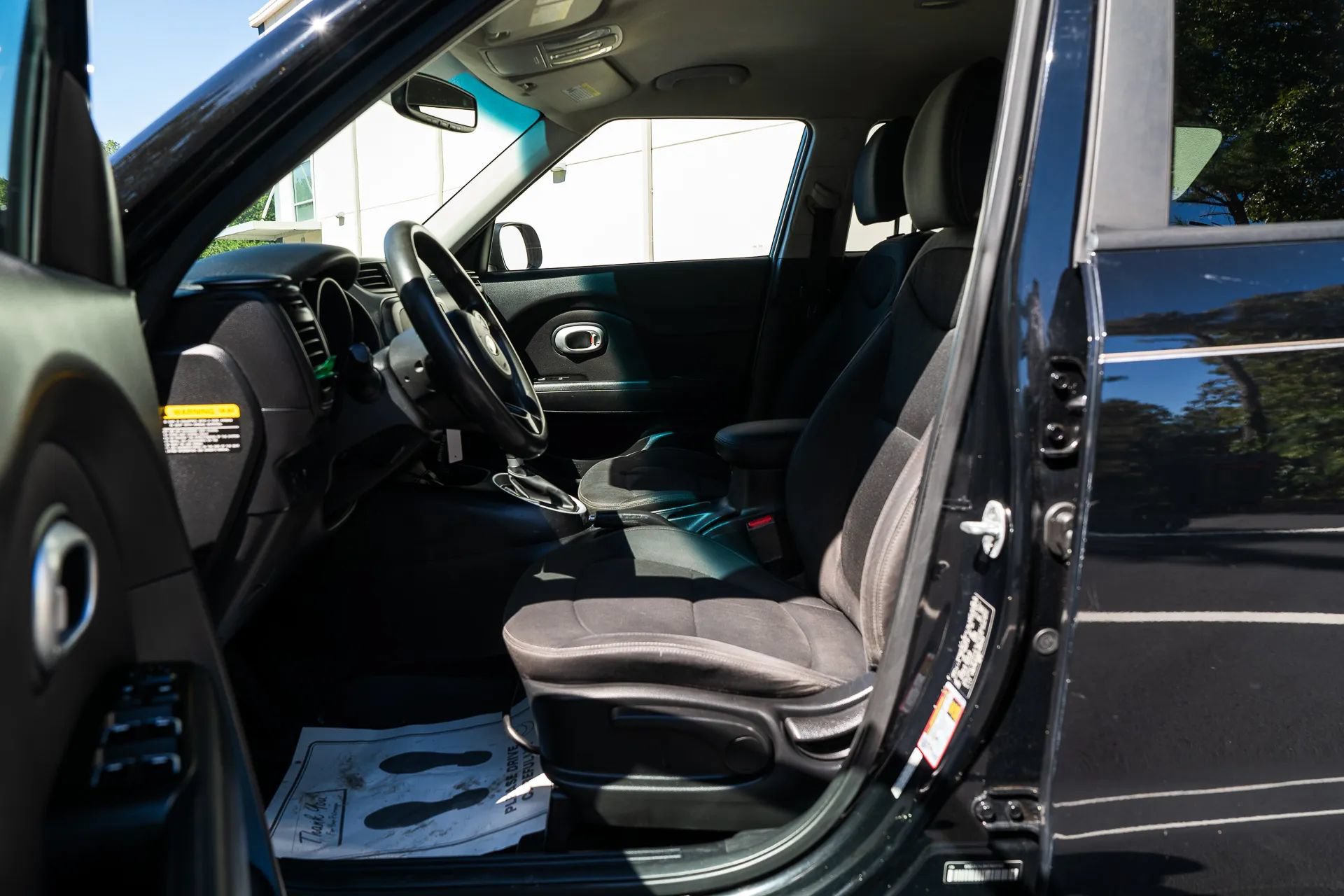 Used 2017 Kia Soul FWD image 16
