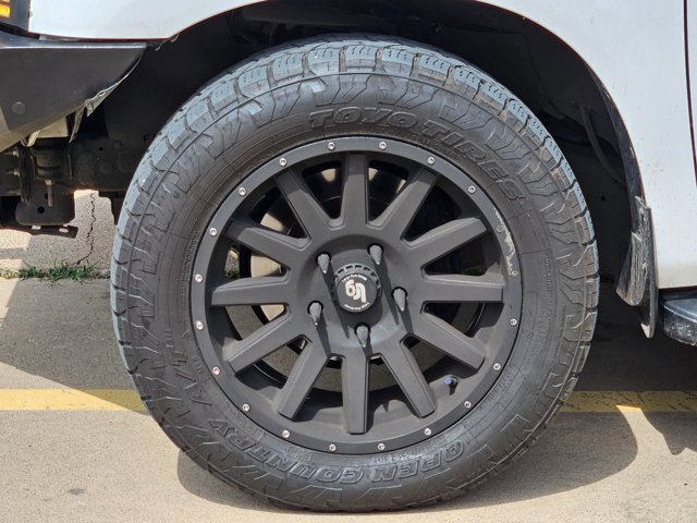 Used 2015 Toyota Sequoia SR5 RWD image 14