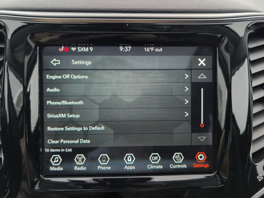 Used 2021 Jeep Cherokee Limited image 45