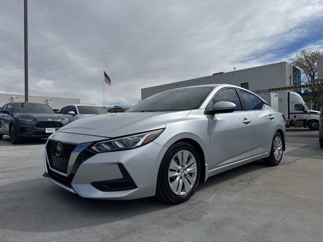 Used 2020 Nissan Sentra S image 2