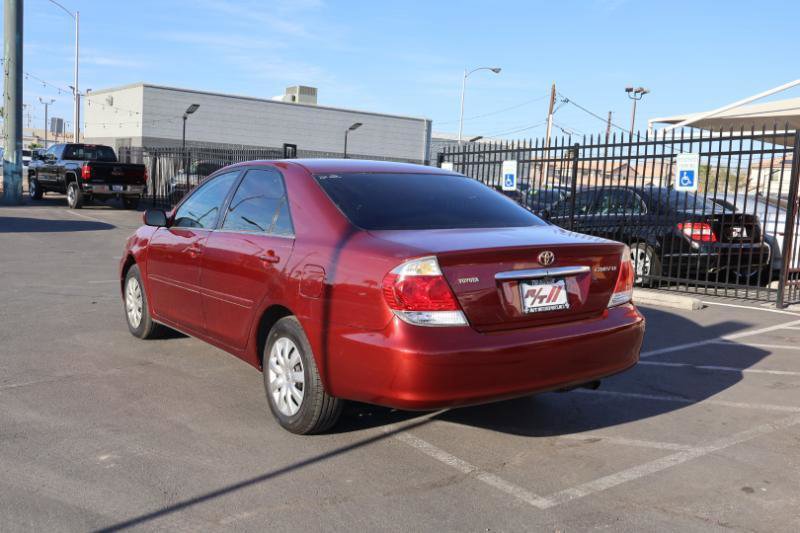 Used 2005 Toyota Camry LE image 5