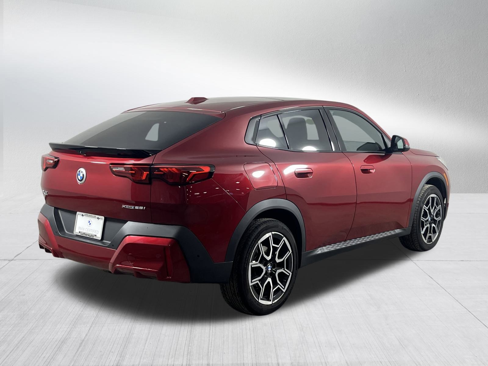 Used 2025 BMW X2 xDrive28i w/ Convenience Package image 7