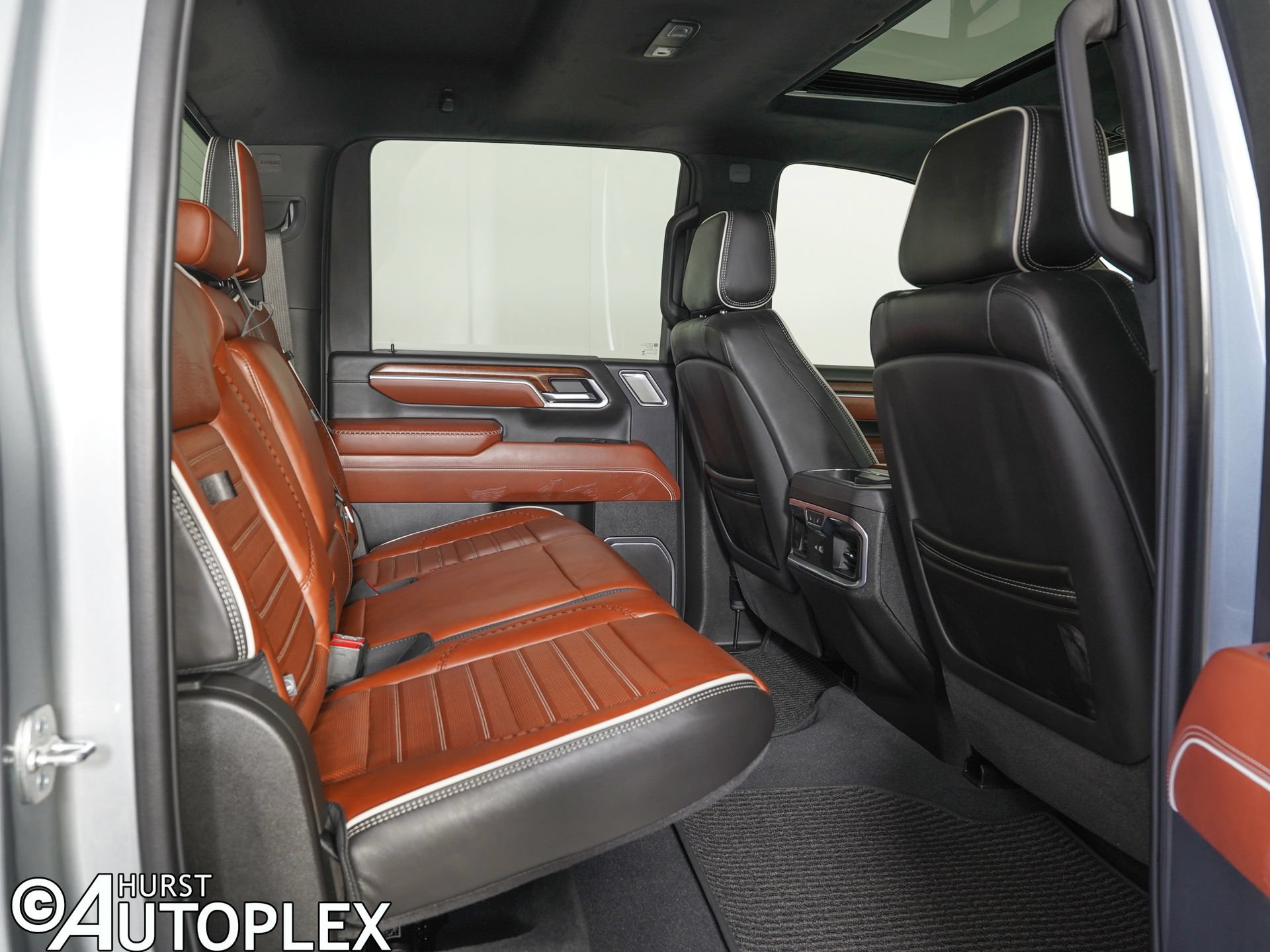 Used 2026 GMC Sierra 3500 Denali Ultimate AWD/4WD image 11