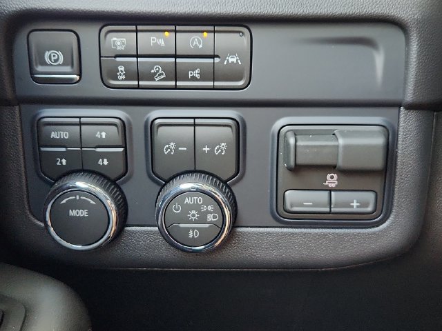 New 2026 Chevrolet Tahoe LT w/ Comfort Package AWD/4WD image 24