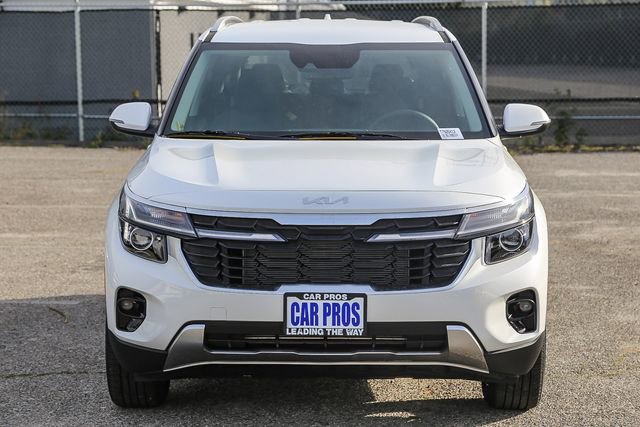 New 2026 Kia Seltos S FWD image 3