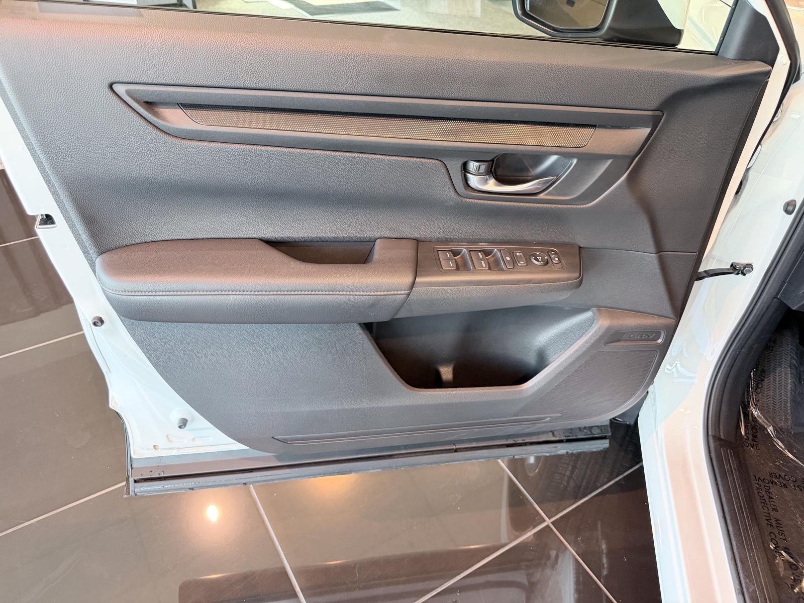 Used 2026 Honda CR-V EX image 33