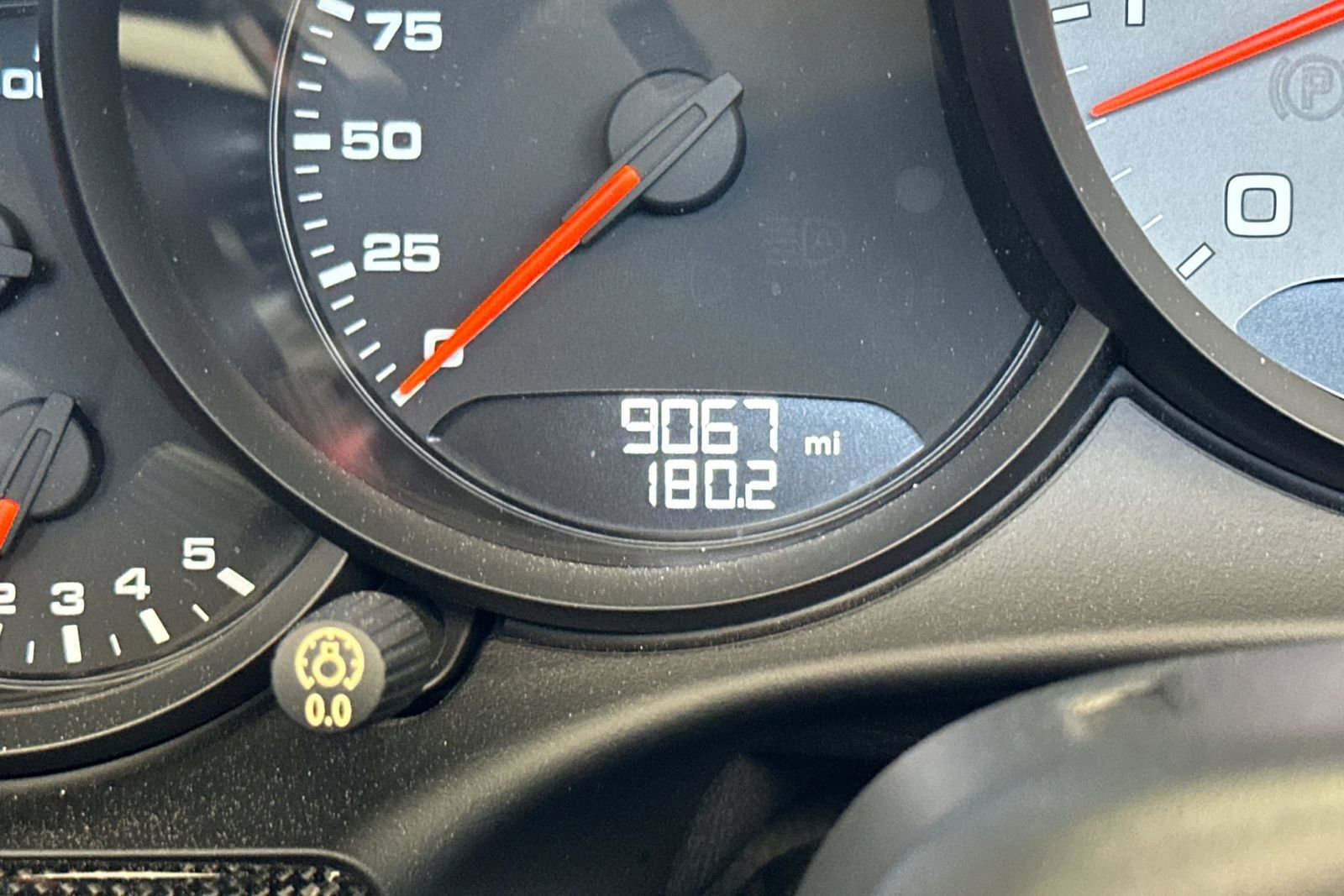 Used 2018 Porsche 911 Targa 4 GTS image 33