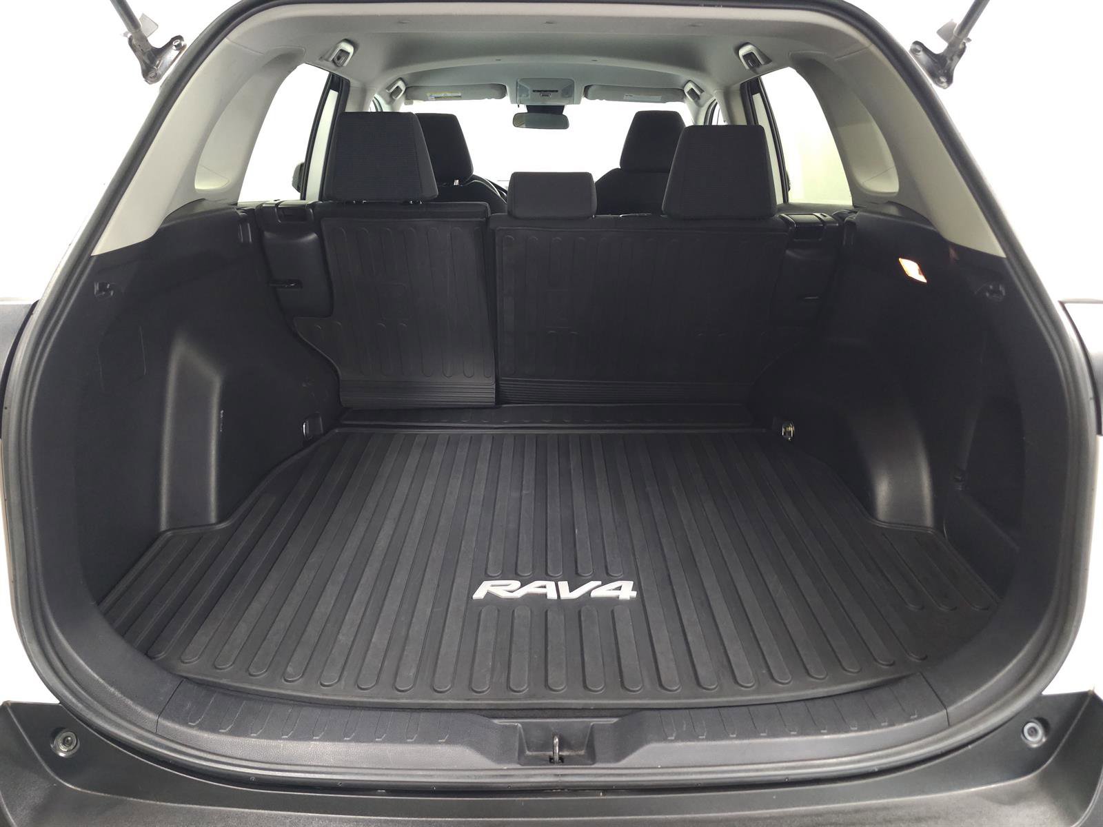 Used 2019 Toyota RAV4 LE w/ All Weather Liner Package AWD/4WD image 10