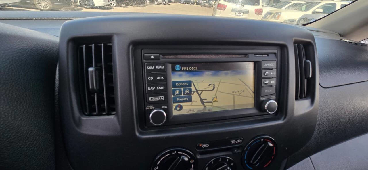 Used 2018 Nissan NV200 SV w/ Navigation Package image 48
