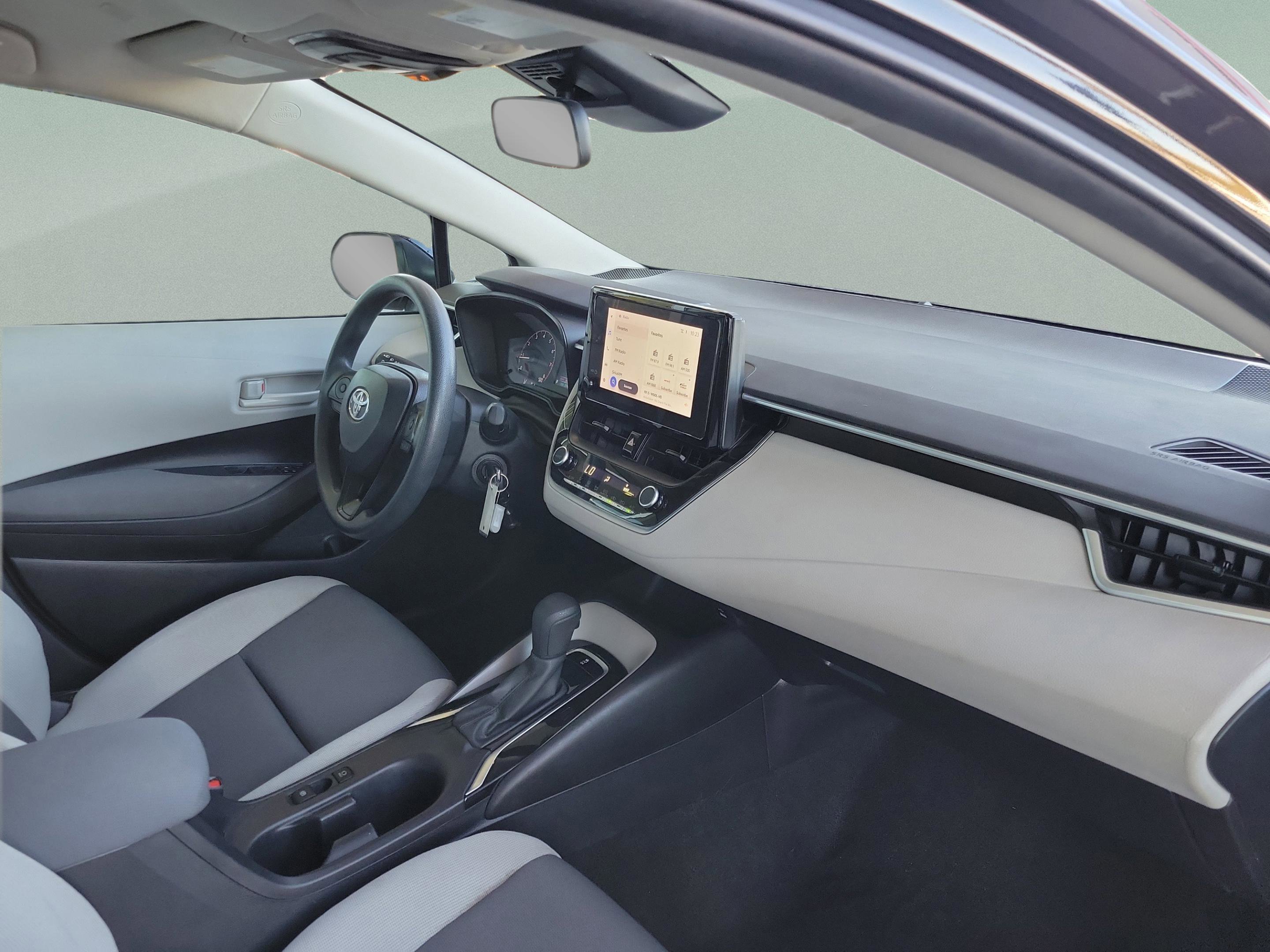 Used 2024 Toyota Corolla LE image 9