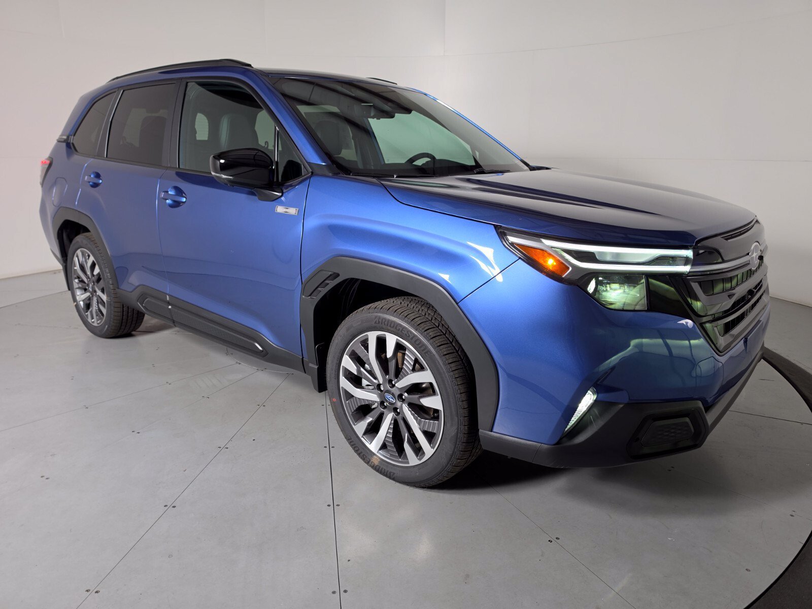 New 2026 Subaru Forester Touring AWD/4WD image 7