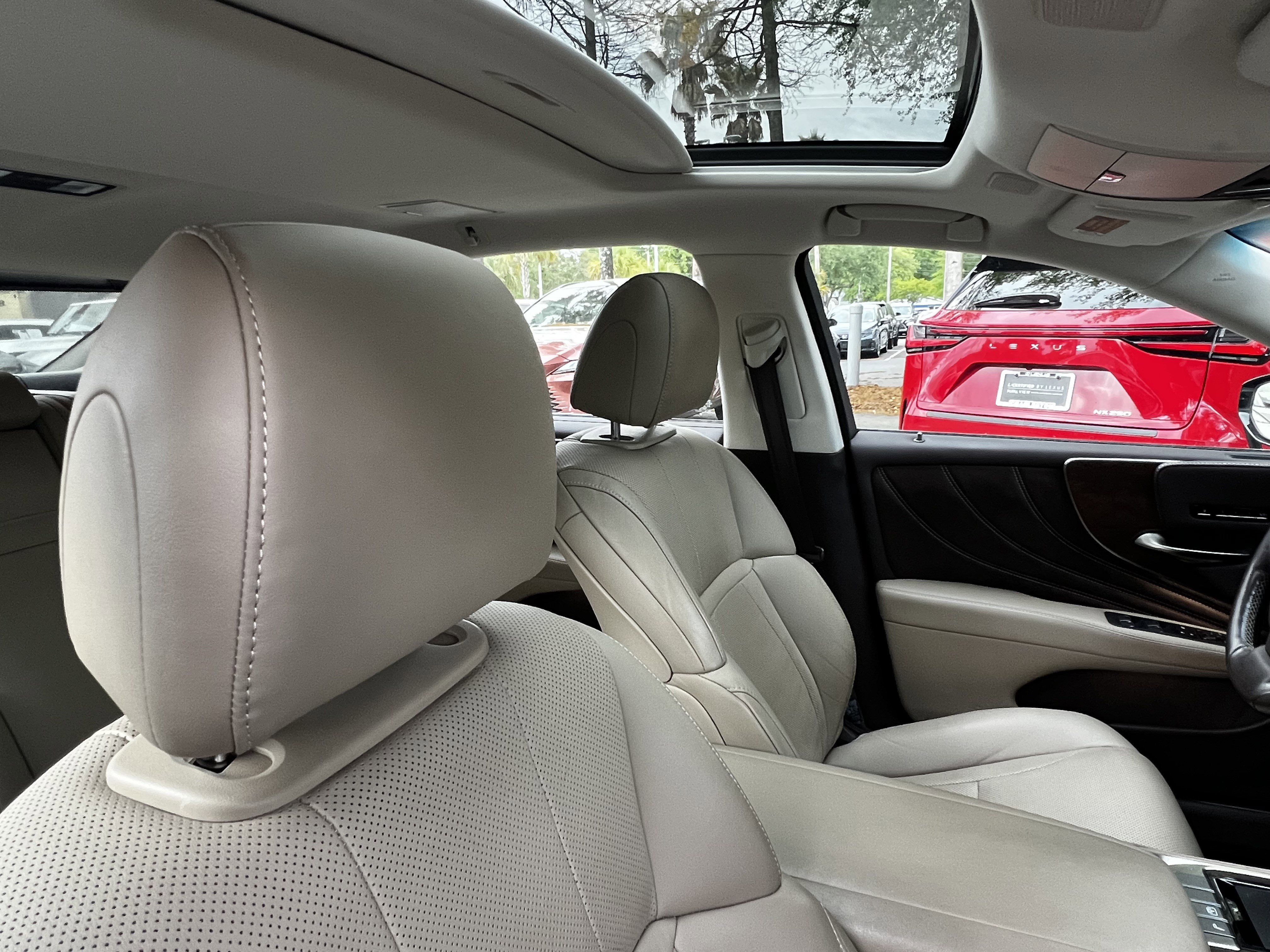 Used 2018 Lexus LS 500 AWD w/ Accessory Package (Z1) image 47