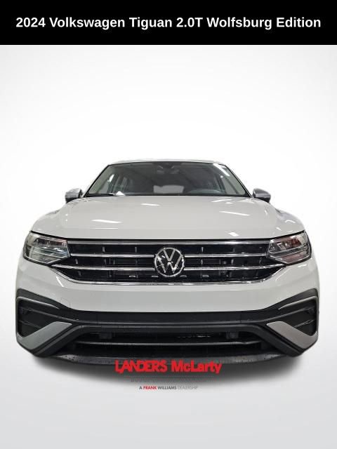 Used 2024 Volkswagen Tiguan Wolfsburg Edition image 3