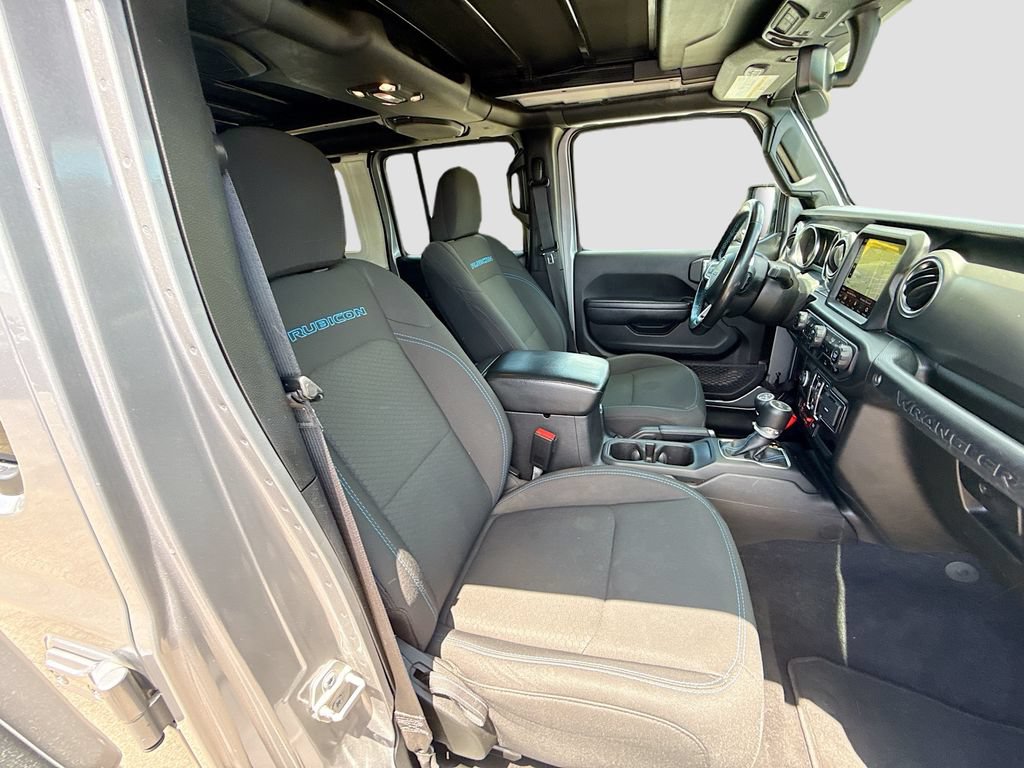 Used 2021 Jeep Wrangler Unlimited Rubicon 4xe w/ Cold Weather Group AWD/4WD image 33