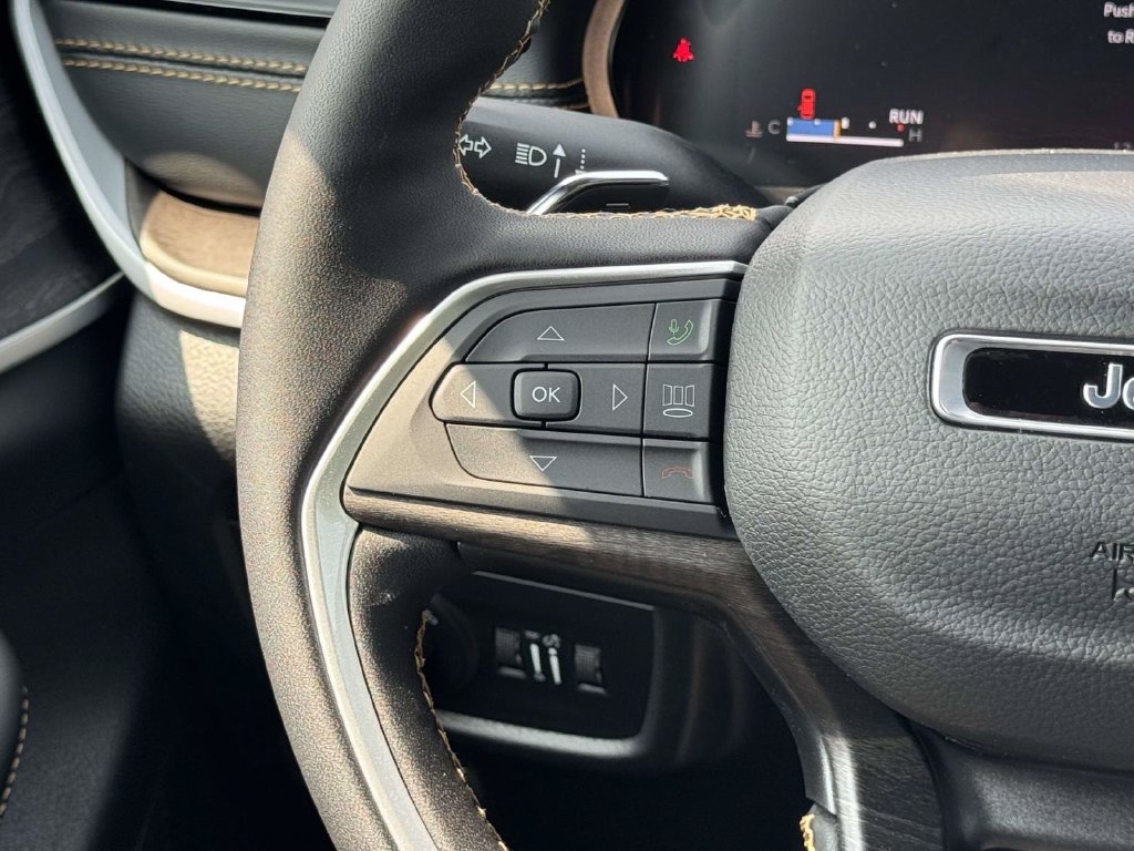 New 2026 Jeep Grand Cherokee Limited AWD/4WD image 23