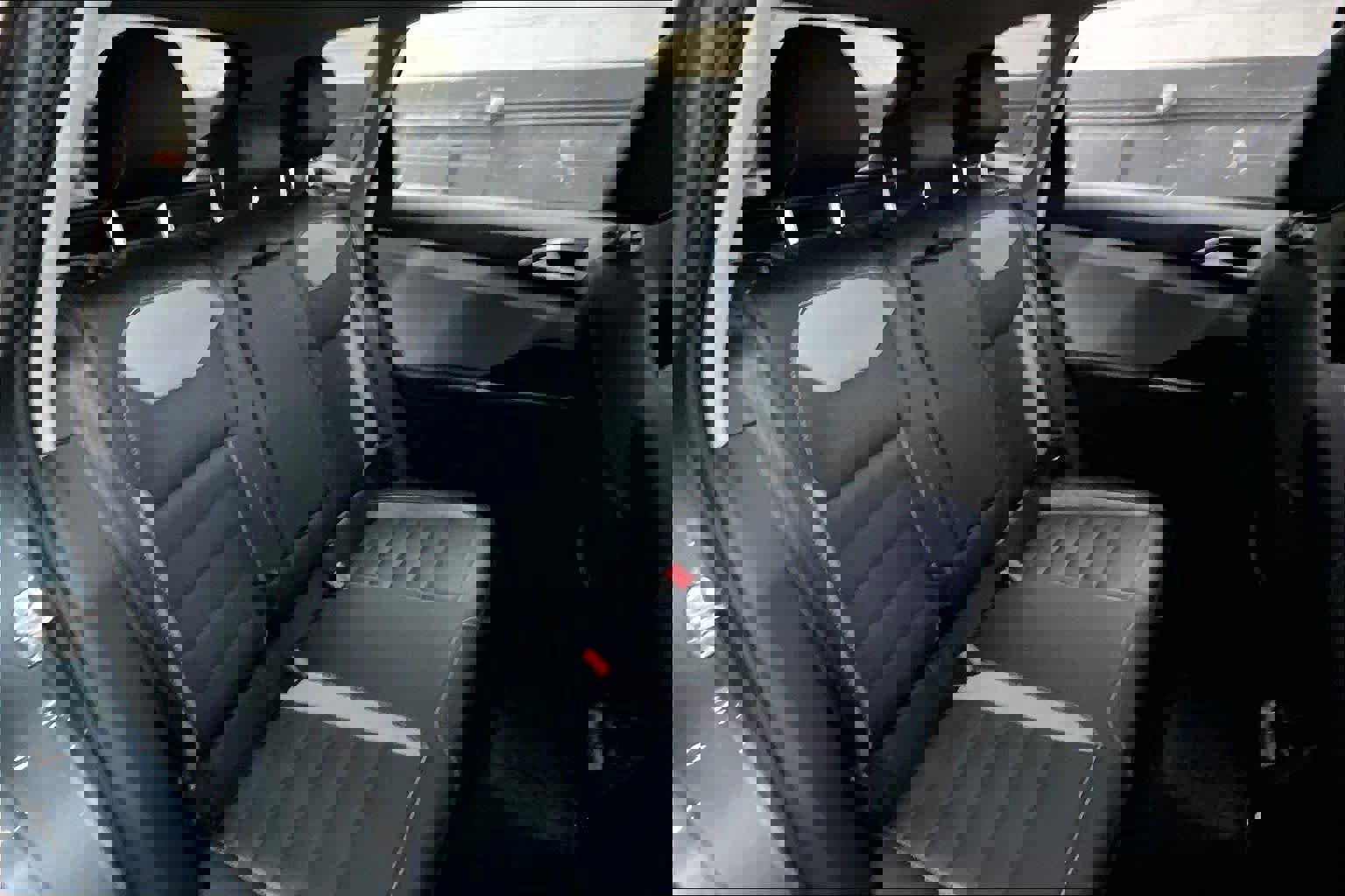 Used 2022 Volkswagen Taos SEL image 29