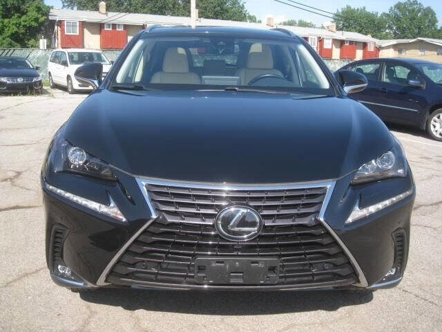 Used 2018 Lexus NX 300 AWD w/ Comfort Package image 2