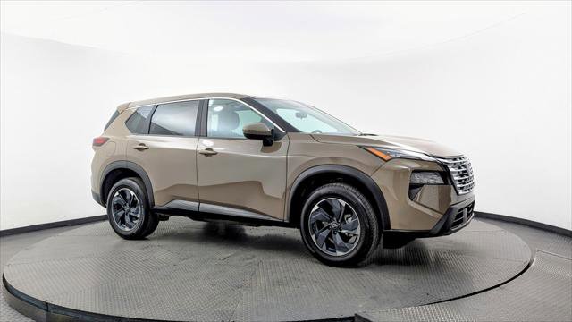 Used 2025 Nissan Rogue SV image 9