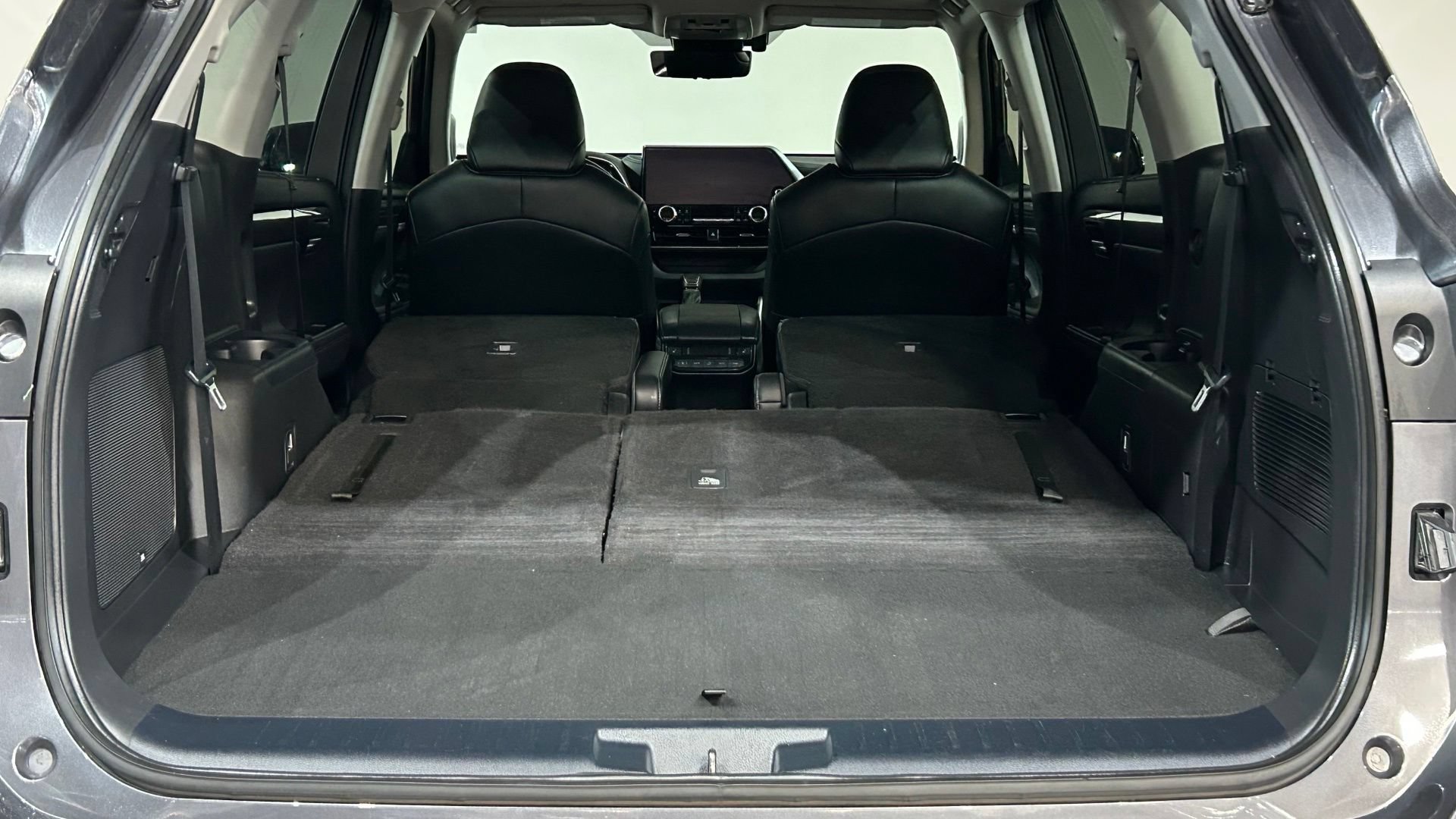 Used 2024 Toyota Highlander Platinum AWD/4WD image 42