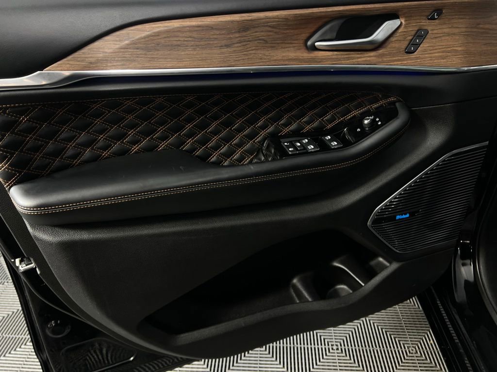 Used 2023 Jeep Grand Cherokee L Summit w/ High Altitude Package AWD/4WD image 27