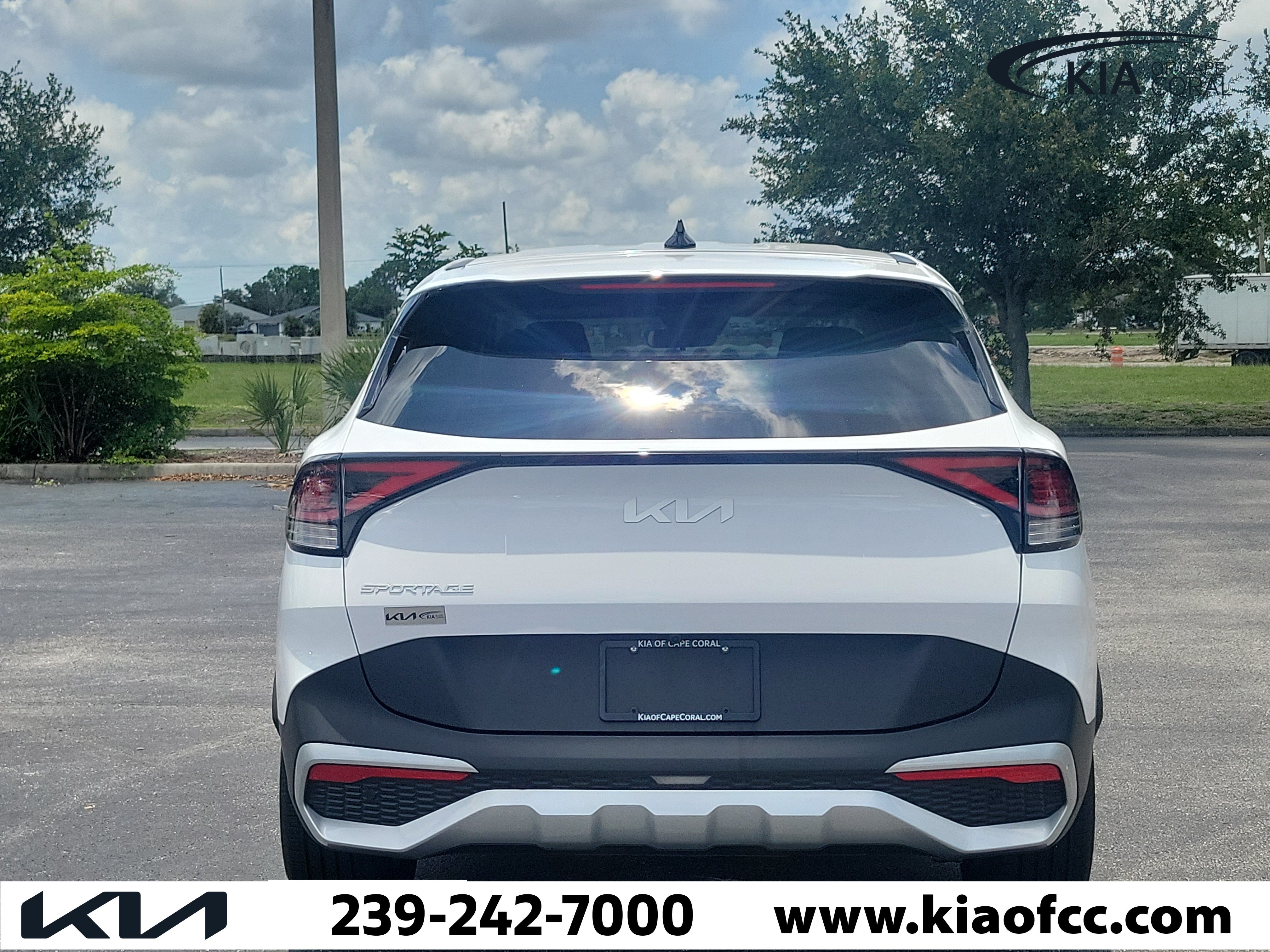 Certified 2025 Kia Sportage EX FWD image 5