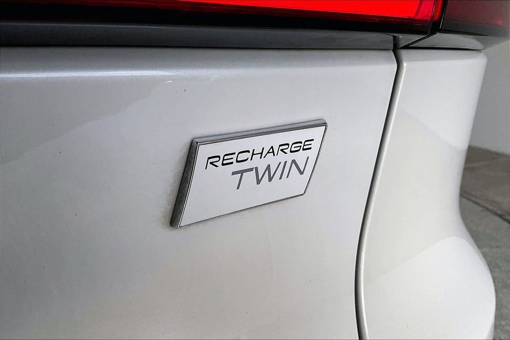 Certified 2023 Volvo C40 P8 Recharge Plus AWD/4WD image 42