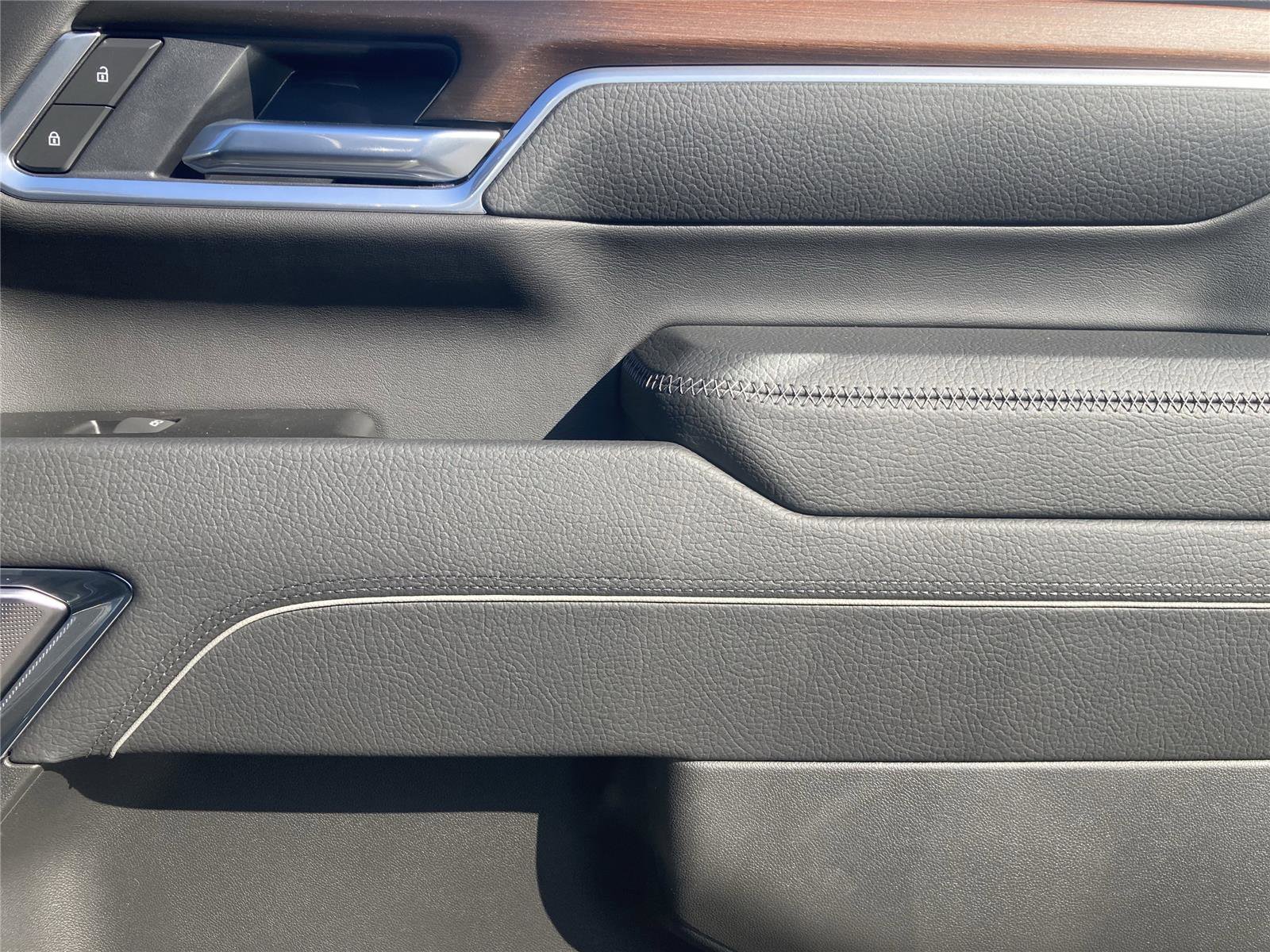 New 2026 GMC Sierra 2500 Denali w/ Denali Reserve Package image 21