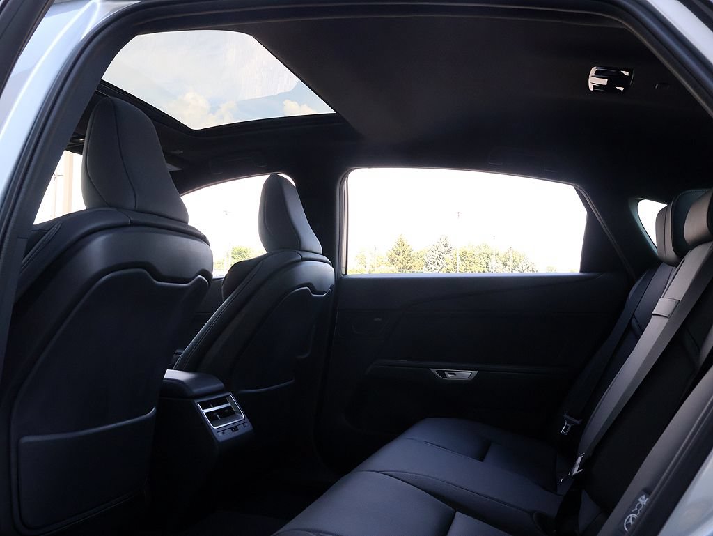 New 2026 Lexus ES 350h AWD w/ Cold Area Package image 15