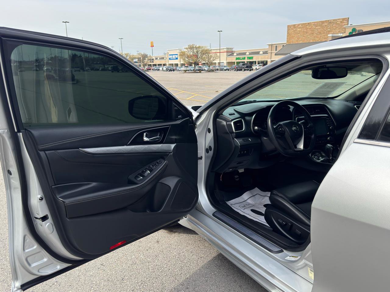 Used 2018 Nissan Maxima 3.5 SL image 13