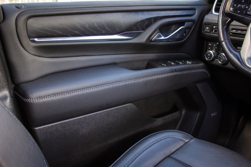 Used 2023 GMC Yukon Denali w/ Denali Reserve Package image 19