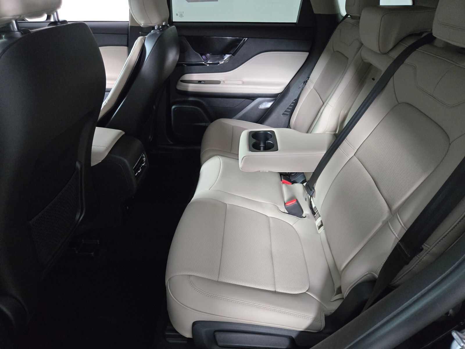 New 2026 Lincoln Corsair Reserve FWD image 13