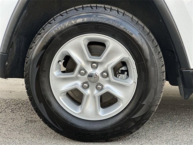 Used 2016 Jeep Grand Cherokee Laredo image 30