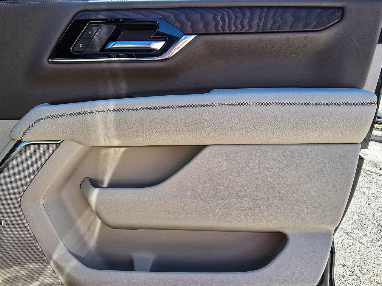 Certified 2025 GMC Yukon Denali image 41