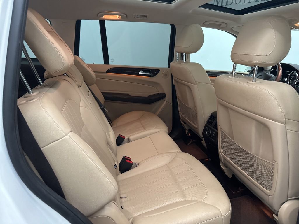 Used 2018 Mercedes-Benz GLS 450 4MATIC image 27