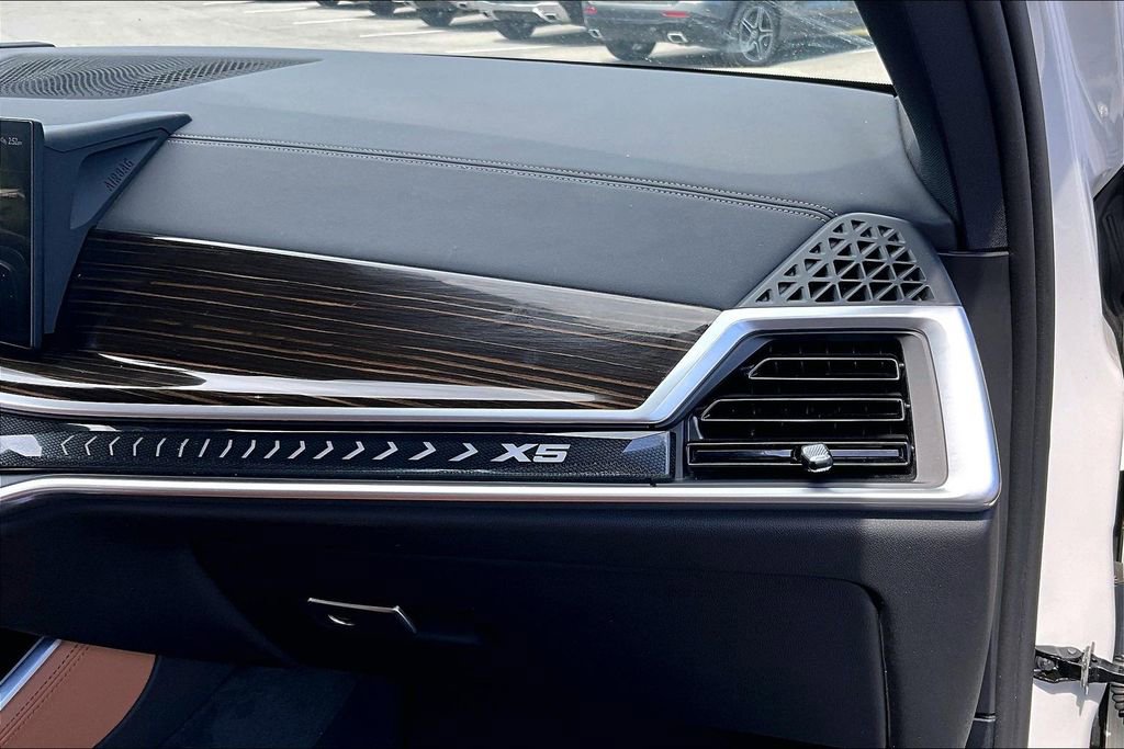 Used 2026 BMW X5 sDrive40i image 23