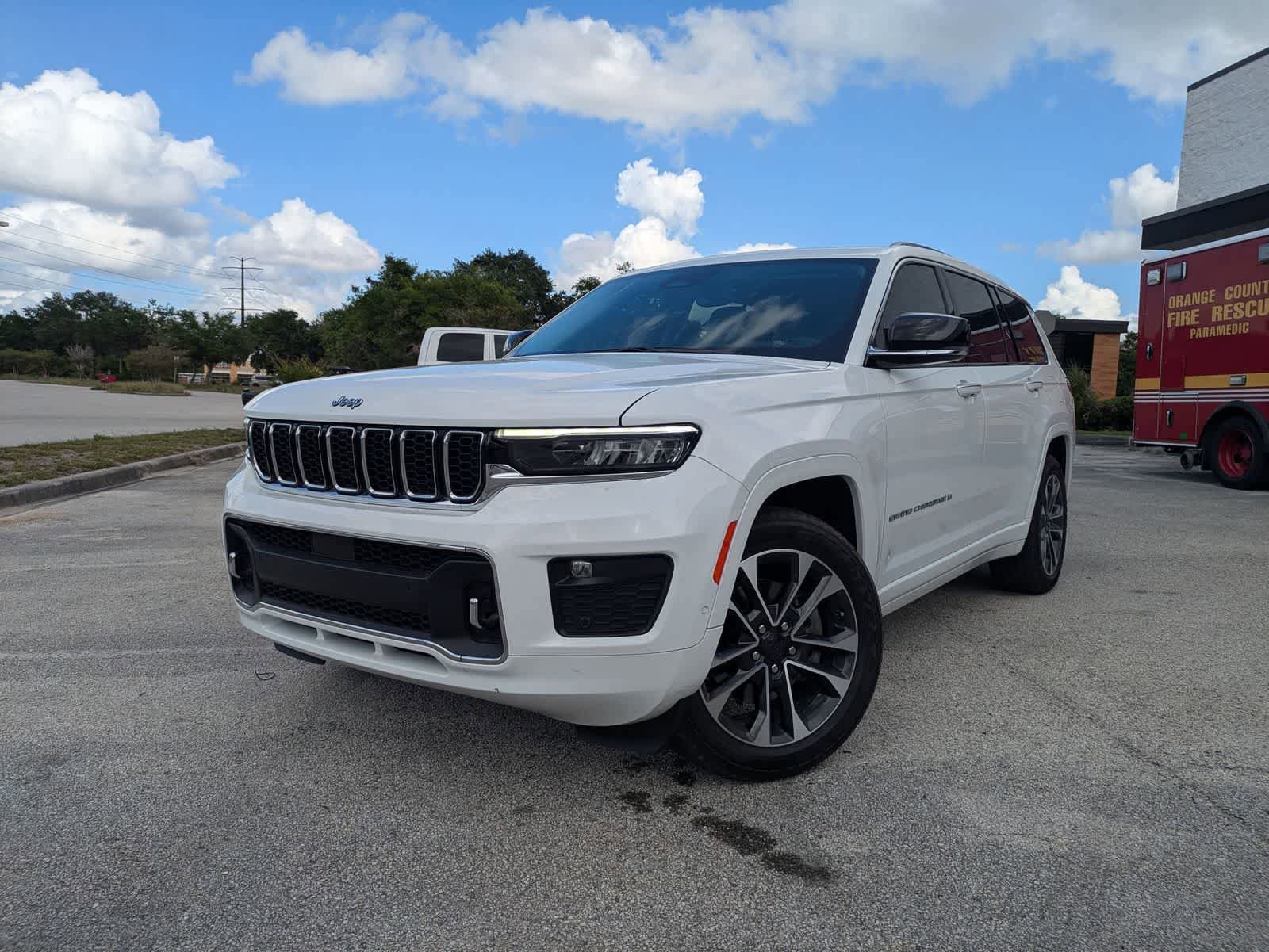 Certified 2022 Jeep Grand Cherokee L Overland AWD/4WD image 1