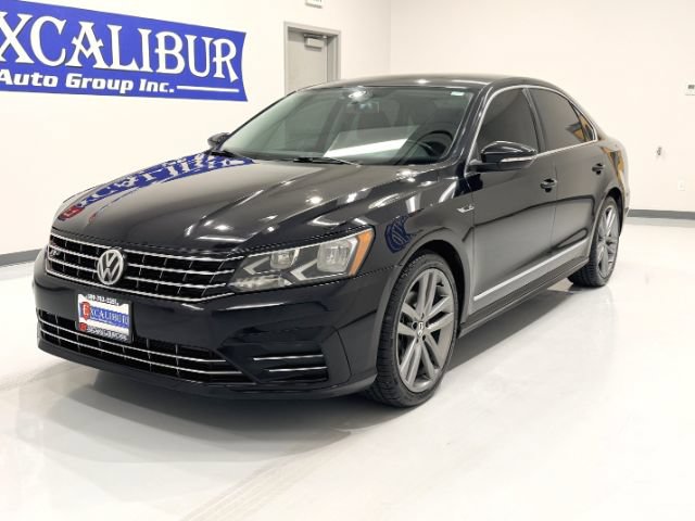 Used 2017 Volkswagen Passat 1.8T R-Line FWD image 5