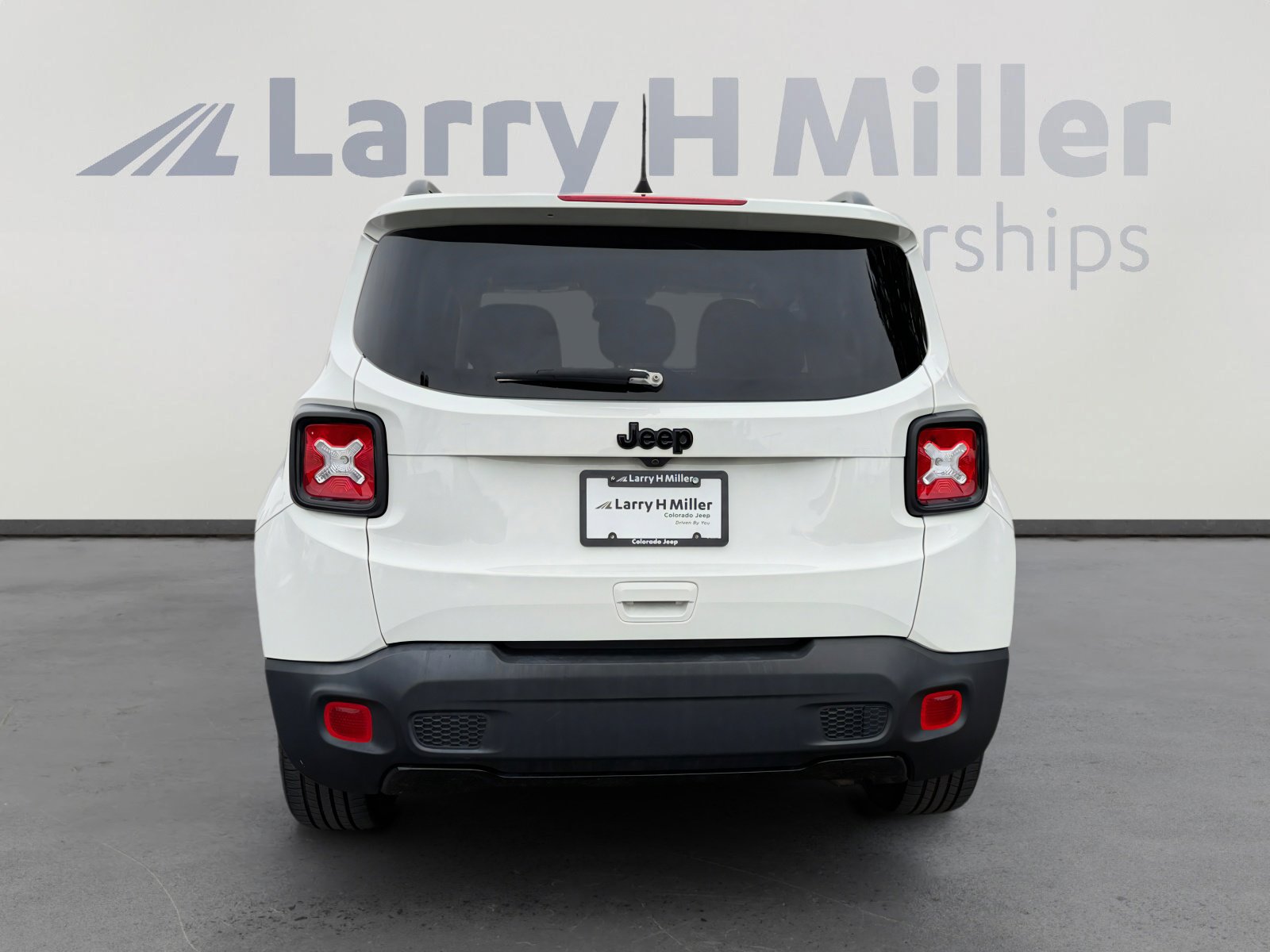Used 2020 Jeep Renegade Altitude image 4