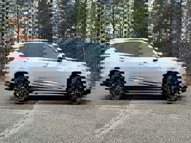 New 2026 Acura RDX SH-AWD image 3