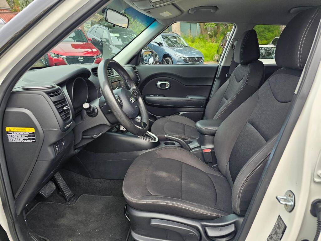 Used 2019 Kia Soul FWD image 20